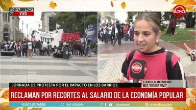 Organizaciones de la econom&iacute;a popular marcharon en Paran&aacute; contra la quita de programas sociales